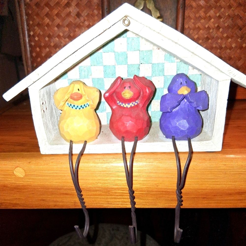 Colorful Birdhouse with Three Birds Hooks